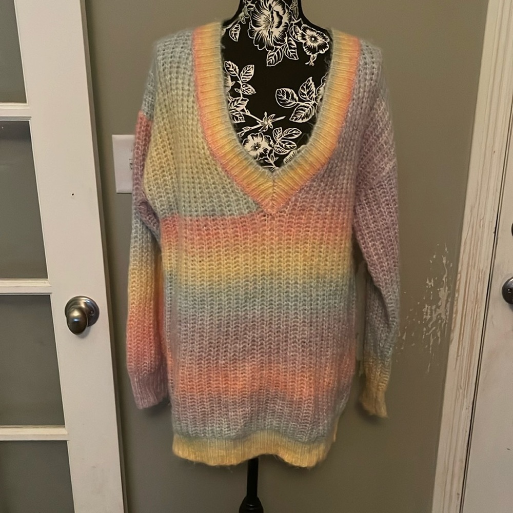 Macaron V Neck Sweater